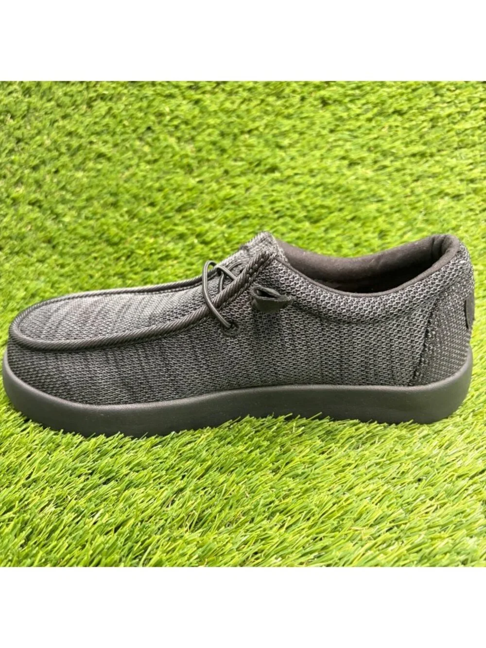 Volcom Chill Womens Size 7.5W Black Gray Composite Toe Safety Work Slip-On Shoes